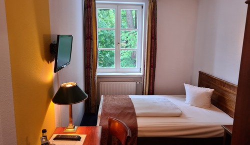 Basic Single Room