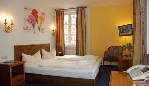 Basic Double Room