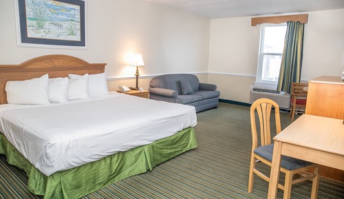 MAIN BUILDING - 1 KING BED 1RST FLOOR NO VIEW