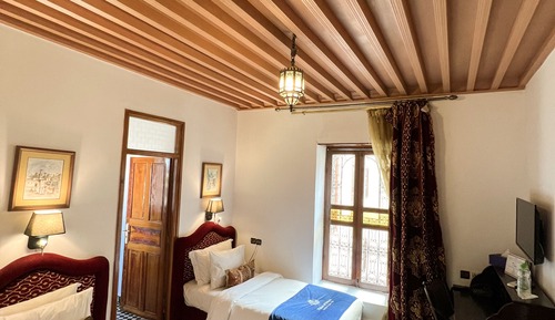 Basic Twin Room, Ensuite (Rihane)