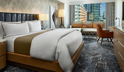 Deluxe Room, 1 King Bed, Non Smoking