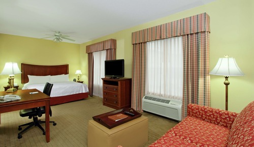 Studio, One King Bed, Non-Smoking