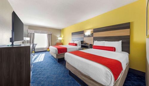 Standard Room, 2 Queen Beds, Non Smoking, Microwave