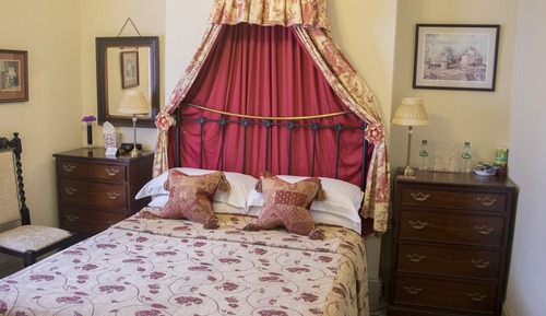 Superior Double Room, Ensuite (Beatrice Room)