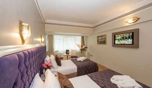 Triple Room
