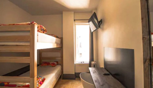 Bartlett Economy Bunks, Hall Bath Seasonal