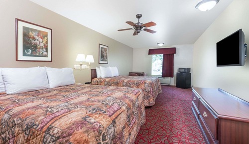 Standard Room, 2 Queen Beds