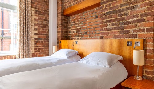 Deluxe Twin Room