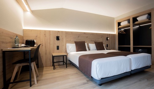 Quadruple Room (2 adults + 2 children)