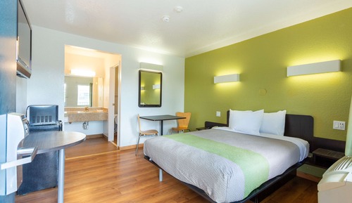 Standard Room, 1 Double Bed, Accessible, Smoking