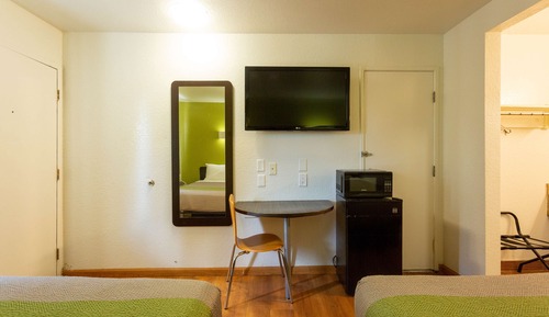 Standard Room, 2 Double Beds, Non Smoking