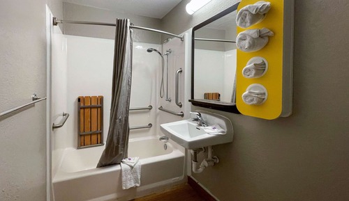 Standard Room, 1 Double Bed, Accessible, Non Smoking