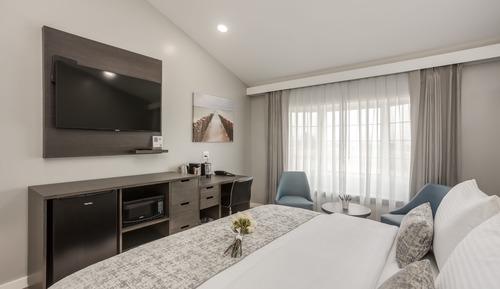 Deluxe Room, 1 King Bed