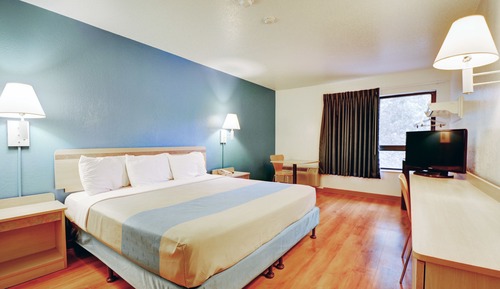 Standard Room, 1 King Bed, Smoking