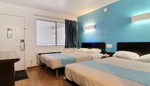 Deluxe Room, 2 Double Beds, Smoking, Refrigerator & Microwave
