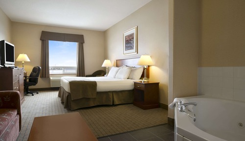 Suite, 1 King Bed, Non Smoking, Jetted Tub