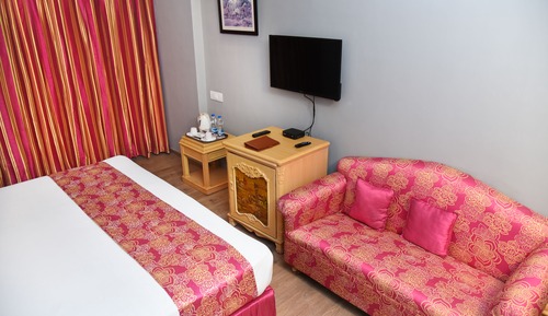 Superior Deluxe King Room