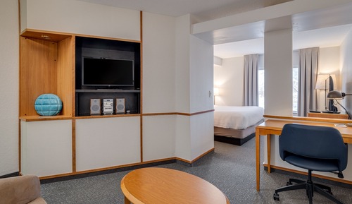 Suite, 1 King Bed with Sofa bed, Non Smoking (Mobility/Hearing Accessible, Tub)