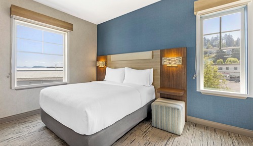 Suite, Multiple Beds