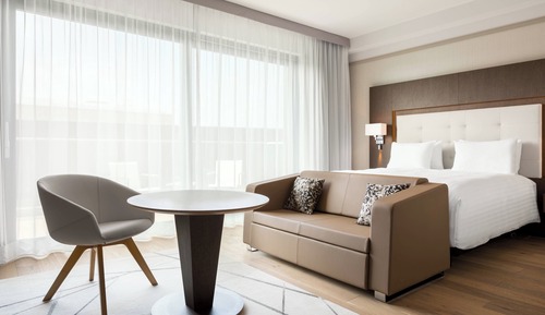 Comfort Room, 1 King Bed with Sofa bed, Balcony