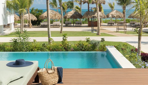 FREE UPGRADE TO JUNIOR SUITE WITH PRIVATE POOL