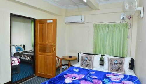 Economy Triple Room (Shared Bathroom)