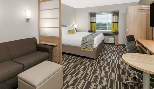 Suite, 1 King Bed, Non Smoking