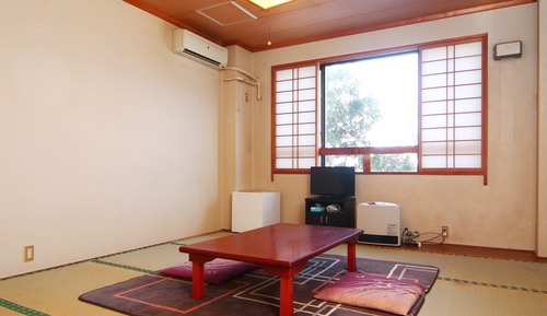 Japanese Style Room, Shared Bathroom (Tatami 8)