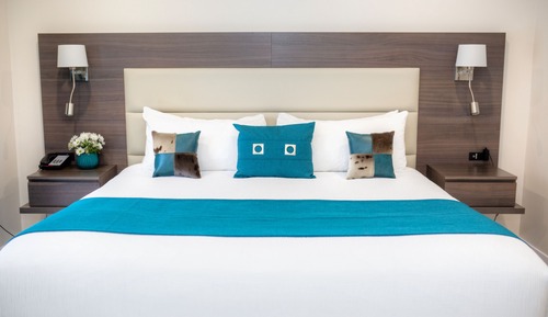 Room, 1 King Bed, Terrace, Garden View