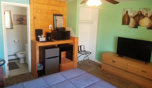Comfort Single Room, 1 Queen Bed, Ground Floor