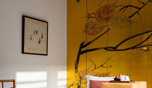 Courtyard Room