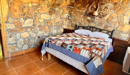 Stone House, 2 Bedrooms with Balcony and Barbecue