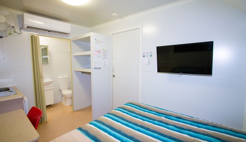 Mobile Home, 1 Queen Bed (Queen Van Room)