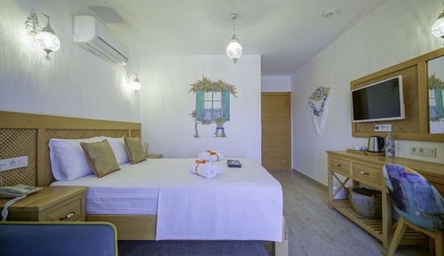 Superior Room, Garden View