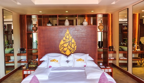 Deluxe Suite, Balcony, City View