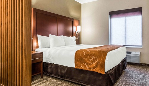 Suite, 1 King Bed, Non Smoking