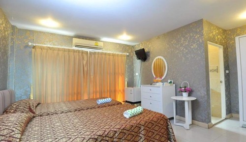 Standard Twin Room