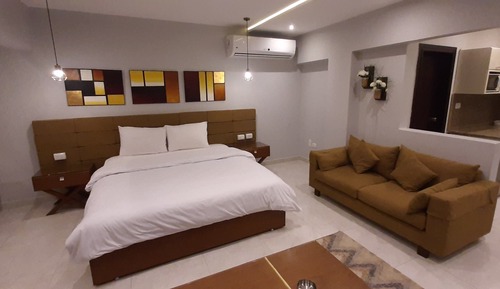 Luxury Studio