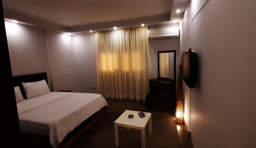Comfort Suite, 1 Queen Bed with Sofa bed, Refrigerator
