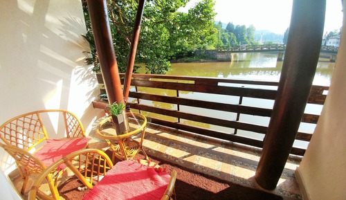 Junior Double Room, Balcony, Overwater