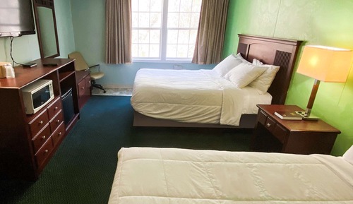 Room, 2 Queen Beds, Non Smoking