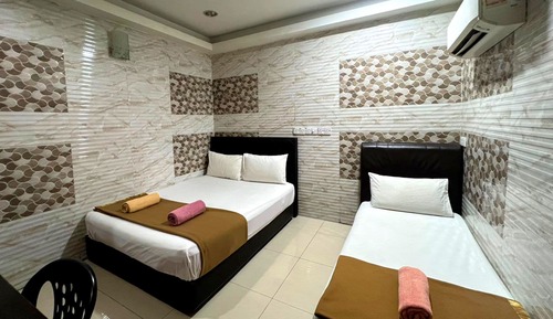 Triple Room