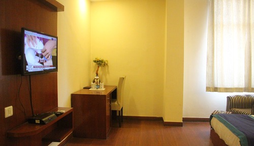 Deluxe Duplex, 1 Queen Bed, City View, Executive Level