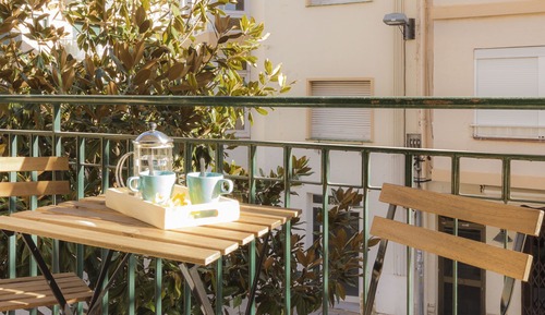 Deluxe Apartment, Balcony, City View (Elcano 1-1)