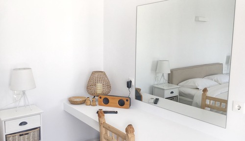 X_ecutive Suite with Sea View and Private Pool