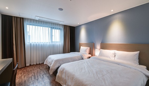 Ocean View Deluxe Twin Room
