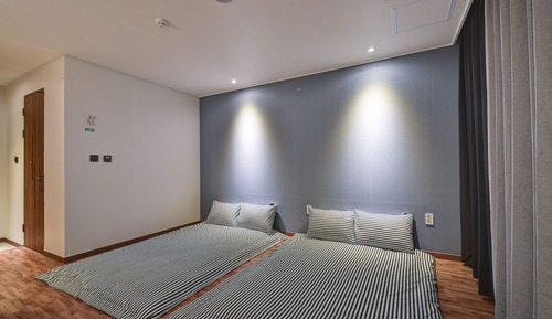Ondol Room