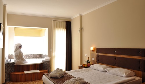 King Suite With Jakuzi and Sea View