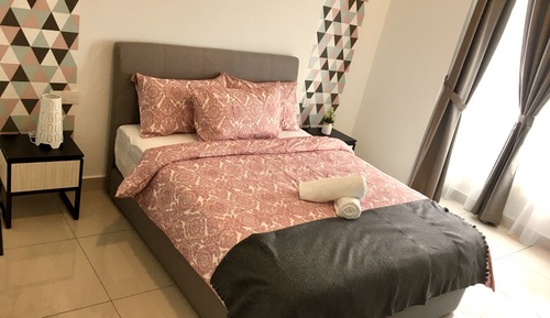 Family Condo, 3 Bedrooms, Balcony, City View