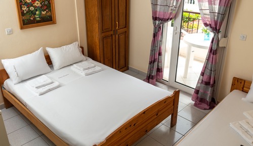 Triple Room (Ground Floor 5)